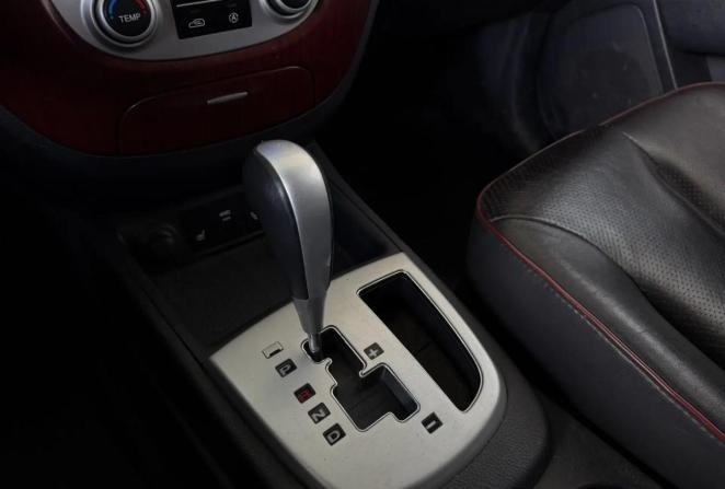 Hyundai Santa Fe II с пробегом 2007 года, цена 875 000 рублей, 244271 км, внедорожник, Автокод Объявления