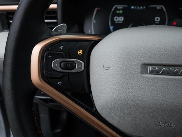 Haval Jolion I Рестайлинг с пробегом 2024 года, цена 2 048 000 рублей, 42466 км, внедорожник, Автокод Объявления