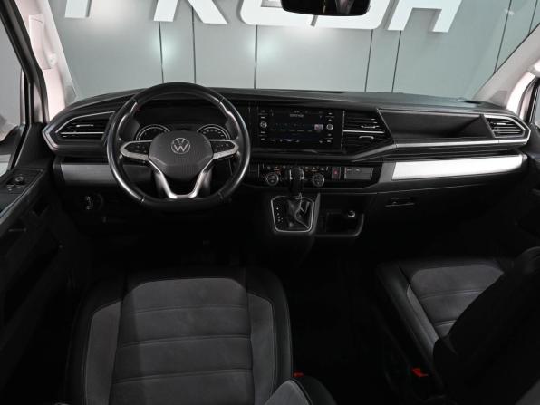 Volkswagen Multivan T6 Рестайлинг с пробегом 2021 года, цена 6 549 000 рублей, 105625 км, минивэн, Автокод Объявления