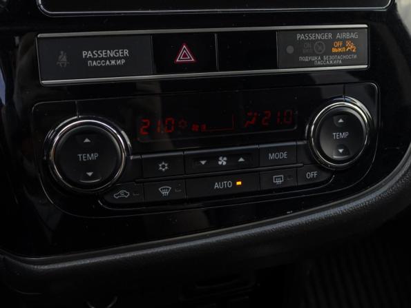 Mitsubishi Outlander III Рестайлинг 3 с пробегом 2019 года, цена 2 279 000 рублей, 77200 км, внедорожник, Автокод Объявления