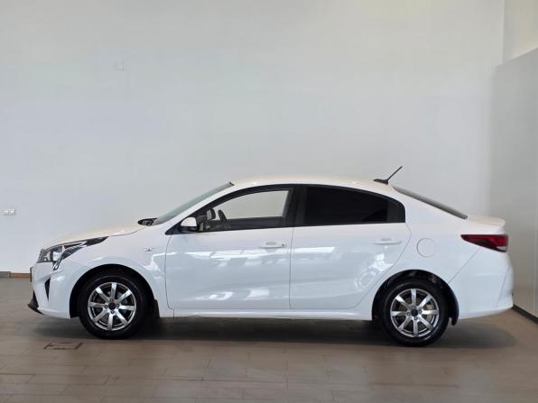 Kia Rio IV Рестайлинг с пробегом 2022 года, цена 1 755 000 рублей, 108175 км, седан, Автокод Объявления