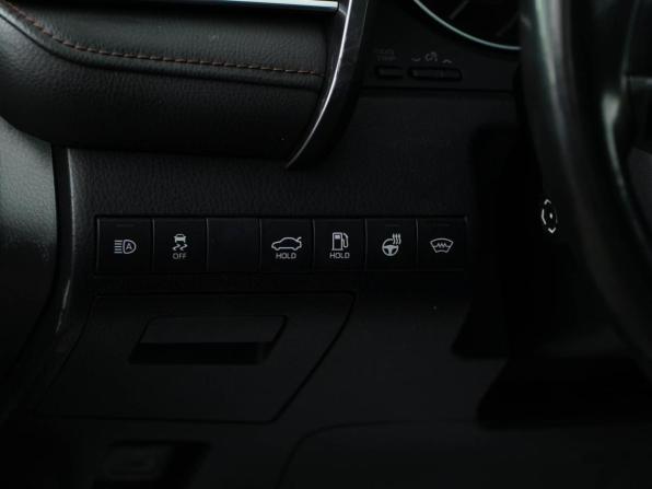Toyota Camry VIII (XV70) с пробегом 2019 года, цена 2 797 050 рублей, 126576 км, седан, Автокод Объявления