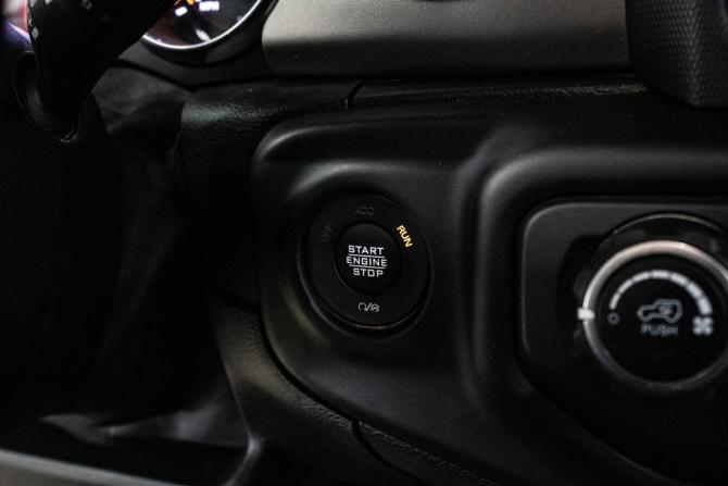Jeep Wrangler IV (JL) с пробегом 2020 года, цена 5 999 000 рублей, 54517 км, внедорожник, Автокод Объявления