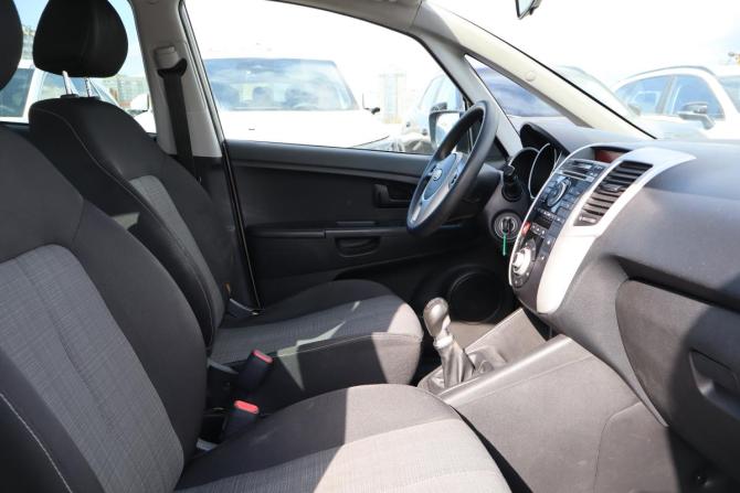 Kia Venga I с пробегом 2012 года, цена 499 000 рублей, 275000 км, минивэн, Автокод Объявления