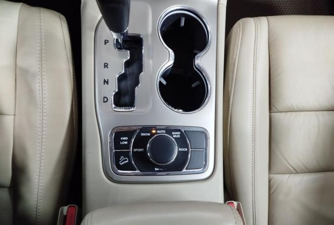 Jeep Grand Cherokee IV (WK2) с пробегом 2010 года, цена 1 360 000 рублей, 346338 км, внедорожник, Автокод Объявления