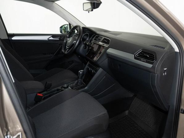 Volkswagen Tiguan II с пробегом 2020 года, цена 2 995 000 рублей, 53500 км, внедорожник, Автокод Объявления