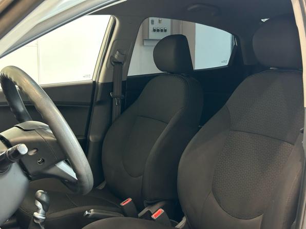 Kia Rio III с пробегом 2014 года, цена 640 000 рублей, 204000 км, седан, Автокод Объявления