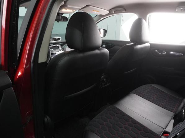 Nissan Qashqai II с пробегом 2016 года, цена 1 649 000 рублей, 120137 км, внедорожник, Автокод Объявления