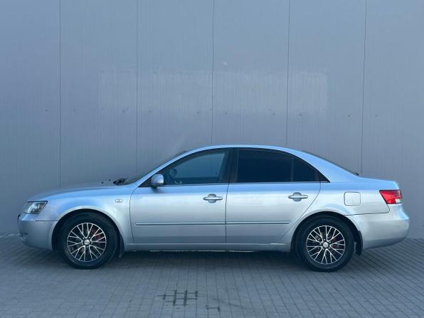 Hyundai Sonata V (NF) с пробегом 2005 года, цена 545 000 рублей, 240875 км, седан, Автокод Объявления