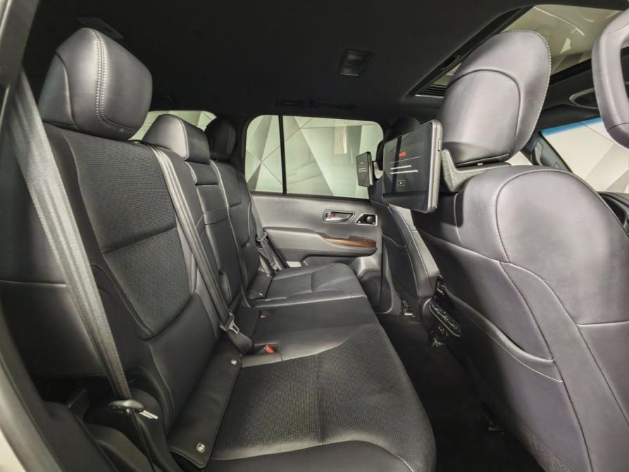 Toyota Land Cruiser 300 Series Москва  - изображение 16