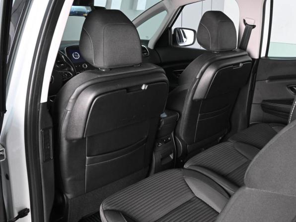 Renault Scenic IV с пробегом 2018 года, цена 1 599 000 рублей, 204496 км, компактвэн, Автокод Объявления