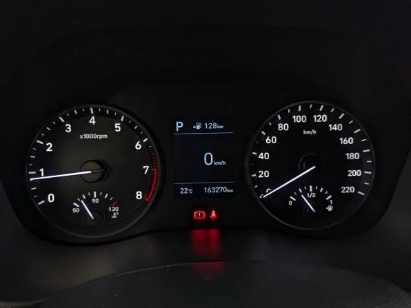 Hyundai Solaris II с пробегом 2017 года, цена 1 200 000 рублей, 163268 км, седан, Автокод Объявления