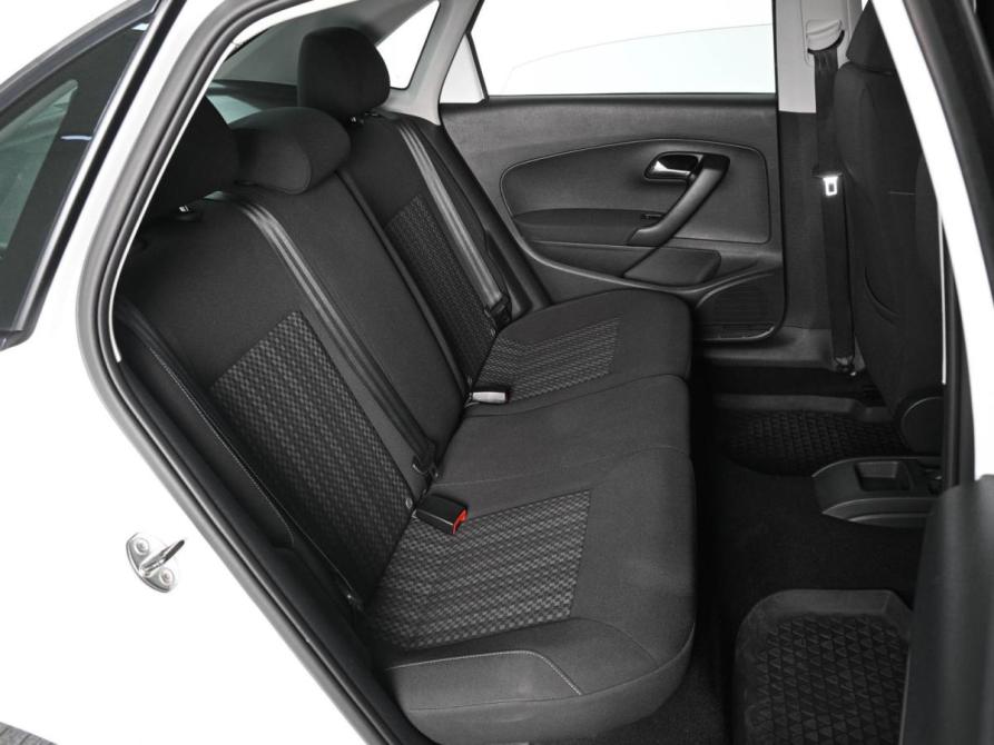 Volkswagen Polo V Рестайлинг Ростов-на-Дону  - изображение 7