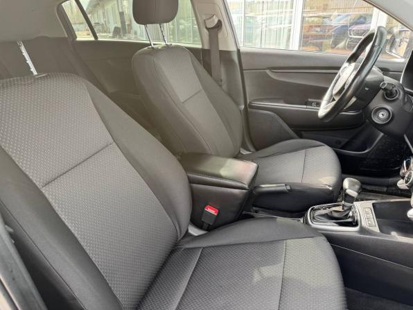 Kia Rio IV Рестайлинг с пробегом 2021 года, цена 1 600 000 рублей, 106000 км, хэтчбек, Автокод Объявления