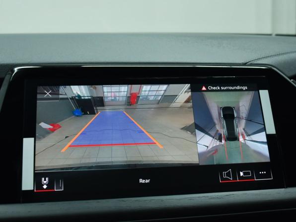 Audi Q6 с пробегом 2026 года, цена 6 554 995 рублей, 29 км, внедорожник, Автокод Объявления
