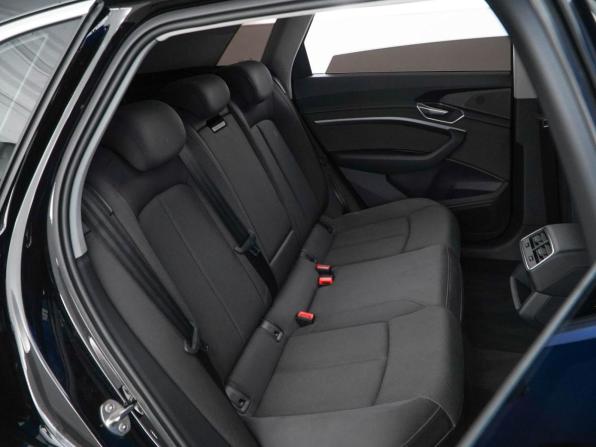 Audi e-tron I с пробегом 2021 года, цена 3 849 077 рублей, 34333 км, внедорожник, Автокод Объявления