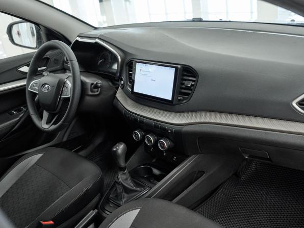 Lada (ВАЗ) Vesta I Рестайлинг (NG) с пробегом 2023 года, цена 1 235 000 рублей, 28808 км, седан, Автокод Объявления