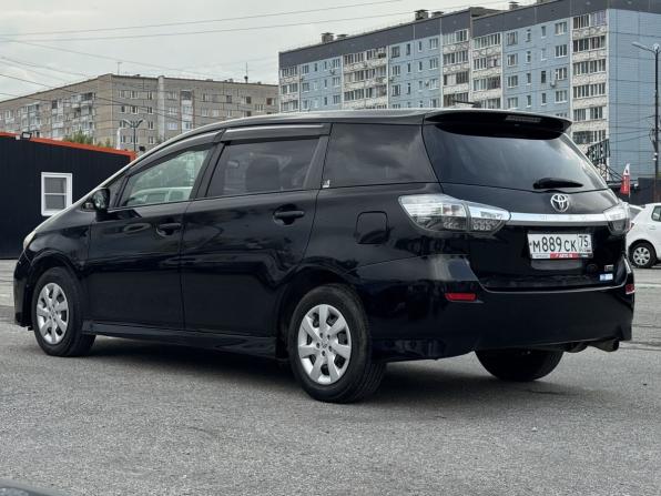 Toyota Wish II Рестайлинг с пробегом 2012 года, цена 1 159 000 рублей, 261257 км, минивэн, Автокод Объявления