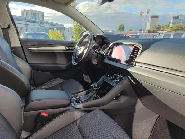 Skoda Karoq I с пробегом 2021 года, цена 2 749 000 рублей, 30800 км, внедорожник, Автокод Объявления