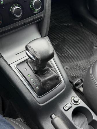 Skoda Octavia II (A5) Рестайлинг с пробегом 2012 года, цена 619 000 рублей, 214728 км, лифтбек, Автокод Объявления