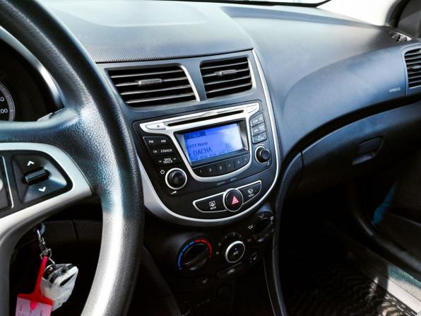 Hyundai Solaris I с пробегом 2014 года, цена 849 000 рублей, 114732 км, седан, Автокод Объявления