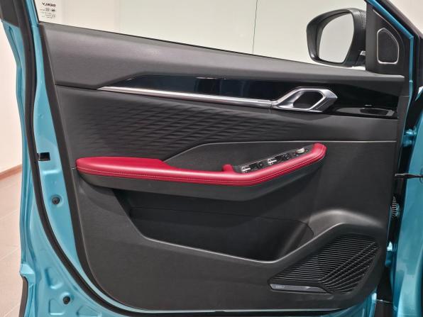 Geely Coolray I Рестайлинг с пробегом 2024 года, цена 2 198 000 рублей, 22742 км, внедорожник, Автокод Объявления