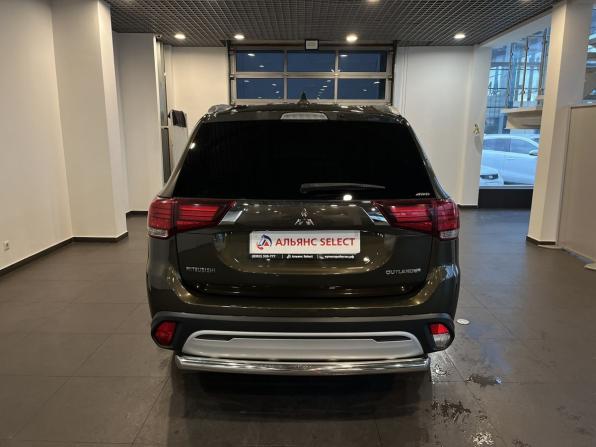 Mitsubishi Outlander III Рестайлинг 3 с пробегом 2019 года, цена 2 300 000 рублей, 127397 км, внедорожник, Автокод Объявления