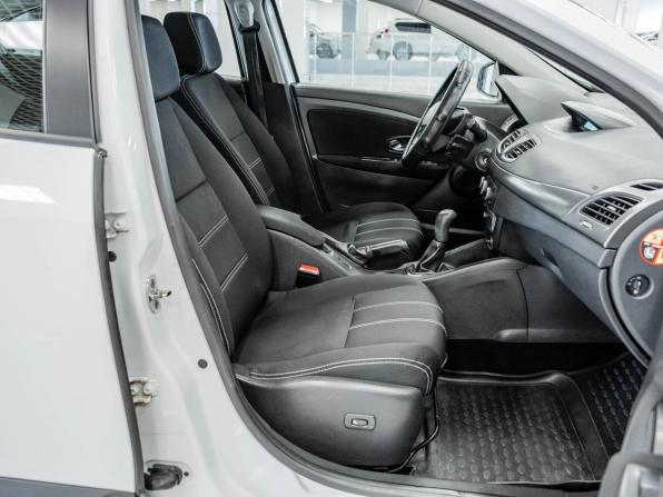 Renault Fluence I Рестайлинг с пробегом 2013 года, цена 562 000 рублей, 201000 км, седан, Автокод Объявления