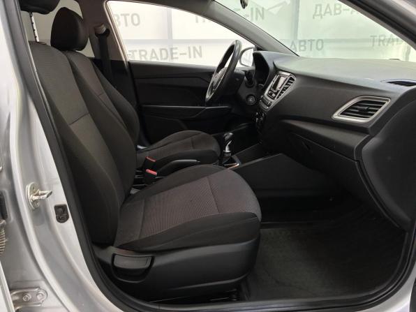 Hyundai Solaris II с пробегом 2019 года, цена 1 050 000 рублей, 227000 км, седан, Автокод Объявления