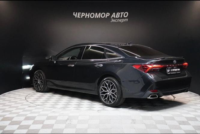 Toyota Avalon V с пробегом 2022 года, цена 4 100 000 рублей, 68000 км, седан, Автокод Объявления