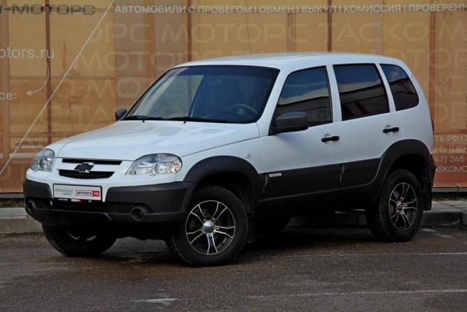 Chevrolet Niva I Рестайлинг с пробегом 2017 года, цена 679 700 рублей, 109536 км, внедорожник, Автокод Объявления