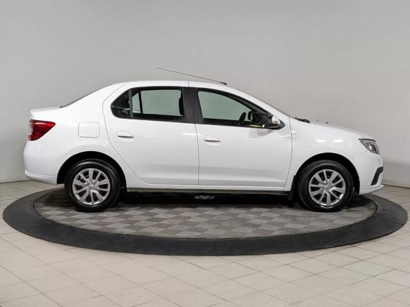 Renault Logan II Рестайлинг с пробегом 2021 года, цена 1 094 500 рублей, 70000 км, седан, Автокод Объявления