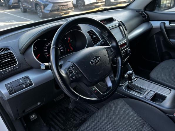 Kia Sorento II Рестайлинг с пробегом 2013 года, цена 1 689 000 рублей, 195100 км, внедорожник, Автокод Объявления