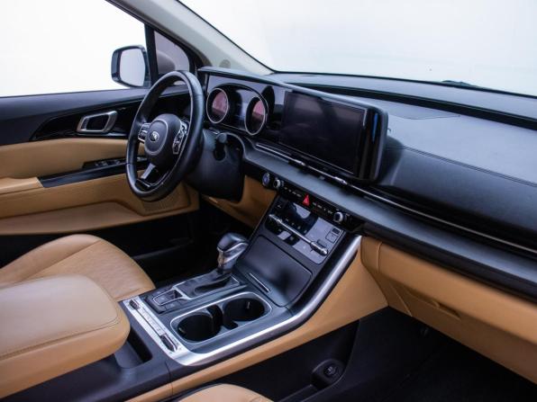Kia Carnival IV с пробегом 2021 года, цена 3 880 000 рублей, 59120 км, минивэн, Автокод Объявления