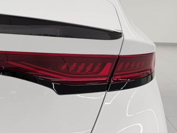 Hyundai Lafesta I Рестайлинг с пробегом 2025 года, цена 3 170 000 рублей, 451 км, седан, Автокод Объявления