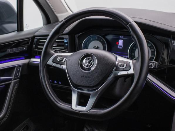 Volkswagen Touareg III с пробегом 2018 года, цена 4 728 000 рублей, 113335 км, внедорожник, Автокод Объявления