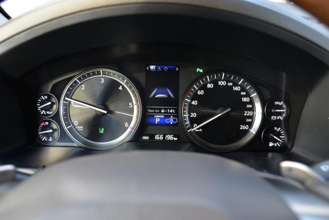 Lexus LX III Рестайлинг 2 с пробегом 2018 года, цена 7 500 000 рублей, 166195 км, внедорожник, Автокод Объявления