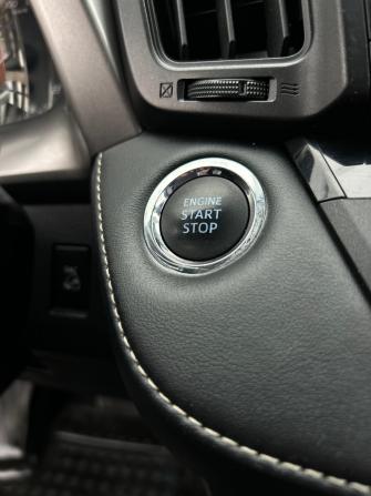 Toyota RAV4 IV (XA40) Рестайлинг с пробегом 2019 года, цена 2 790 000 рублей, 73350 км, внедорожник, Автокод Объявления