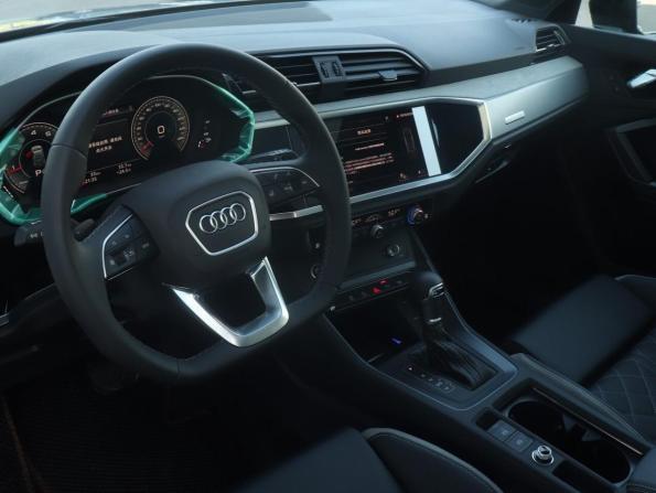 Audi Q3 II (F3) с пробегом 2026 года, цена 3 990 000 рублей, 10 км, внедорожник, Автокод Объявления