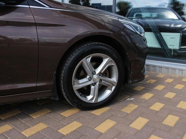 Hyundai Sonata VII (LF) Рестайлинг с пробегом 2019 года, цена 1 390 000 рублей, 274000 км, седан, Автокод Объявления