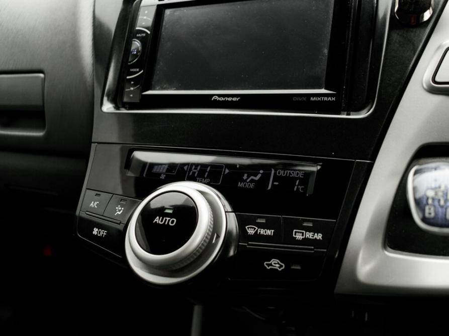 Toyota Prius Alpha I (ZVW40/41) Екатеринбург  - изображение 20