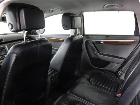 Volkswagen Passat B7 с пробегом 2012 года, цена 897 000 рублей, 317709 км, универсал, Автокод Объявления