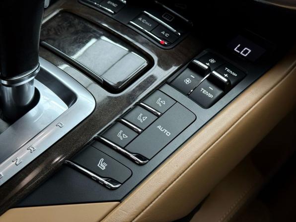 Porsche Cayenne II Рестайлинг (958) с пробегом 2014 года, цена 3 199 000 рублей, 175456 км, внедорожник, Автокод Объявления