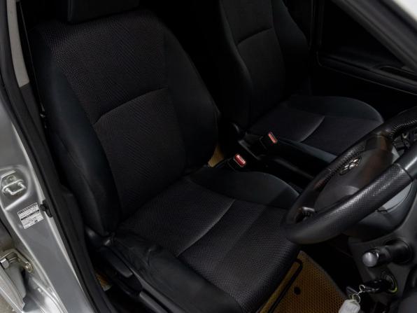 Toyota Wish II Рестайлинг с пробегом 2013 года, цена 1 499 000 рублей, 117391 км, минивэн, Автокод Объявления