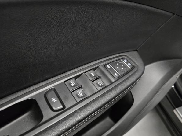 Renault Arkana I с пробегом 2019 года, цена 1 599 000 рублей, 123347 км, внедорожник, Автокод Объявления