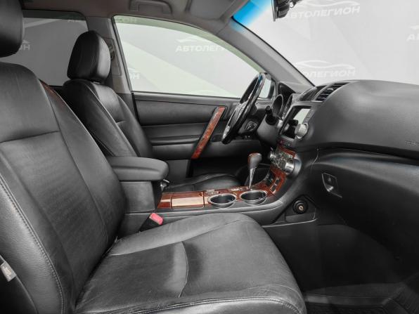 Toyota Highlander II (XU40) Рестайлинг с пробегом 2011 года, цена 1 860 000 рублей, 244080 км, внедорожник, Автокод Объявления
