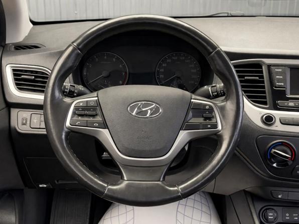 Hyundai Solaris II с пробегом 2018 года, цена 1 357 000 рублей, 86226 км, седан, Автокод Объявления