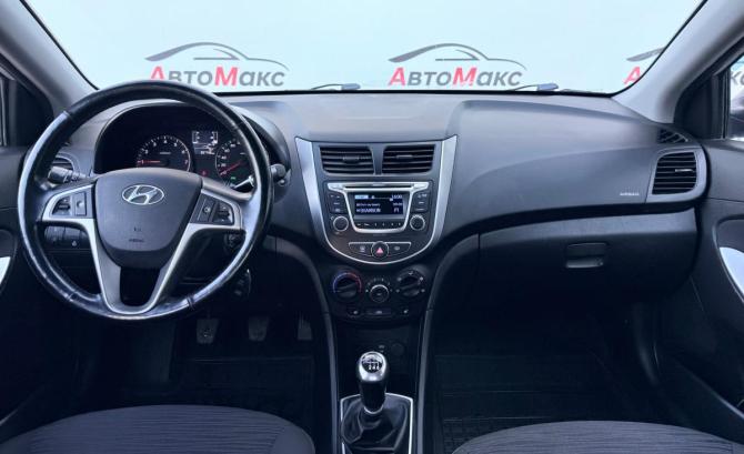 Hyundai Solaris I Рестайлинг с пробегом 2015 года, цена 950 000 рублей, 92745 км, седан, Автокод Объявления