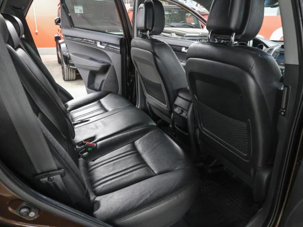 Kia Sorento II Рестайлинг с пробегом 2018 года, цена 2 049 000 рублей, 160252 км, внедорожник, Автокод Объявления