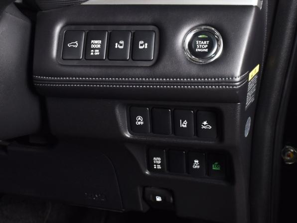 Mitsubishi Delica D:5 I Рестайлинг с пробегом 2020 года, цена 3 349 995 рублей, 122293 км, минивэн, Автокод Объявления